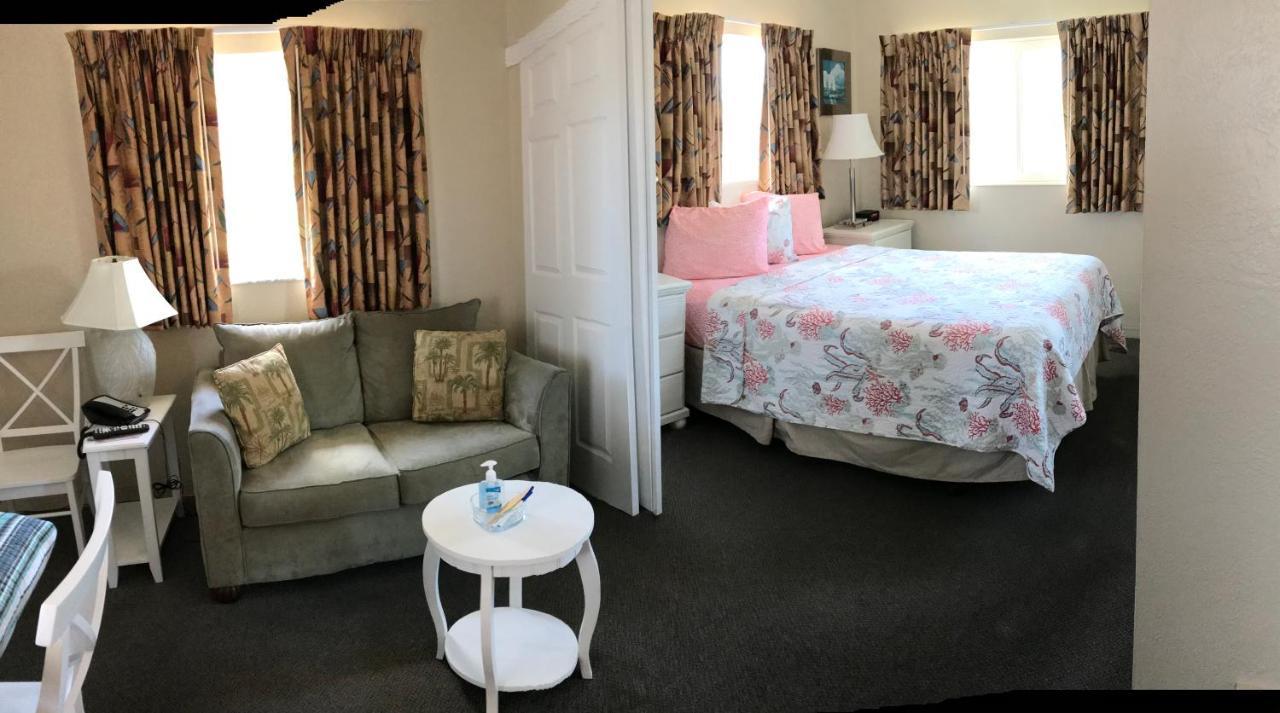 סיינט פיט ביץ' Carlton House Motel And Suites מראה חיצוני תמונה
