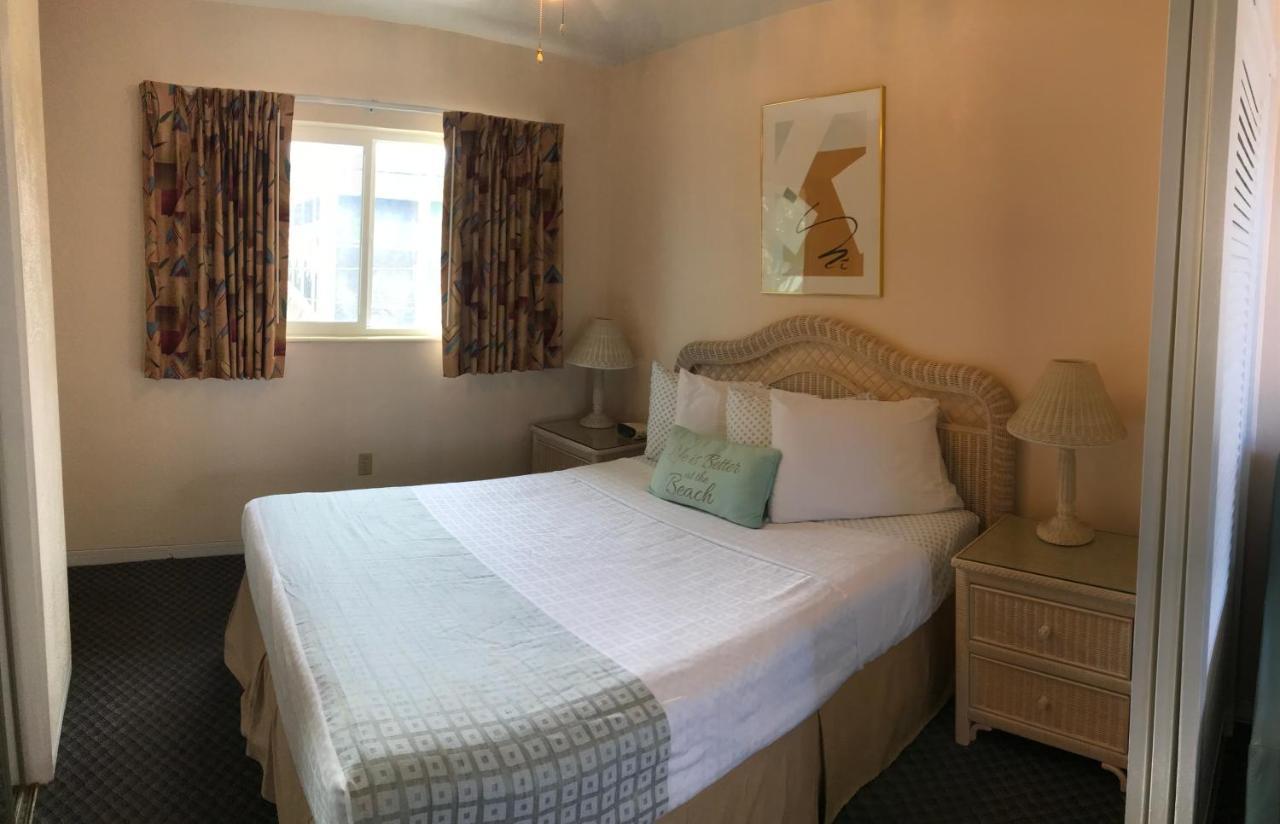 סיינט פיט ביץ' Carlton House Motel And Suites מראה חיצוני תמונה