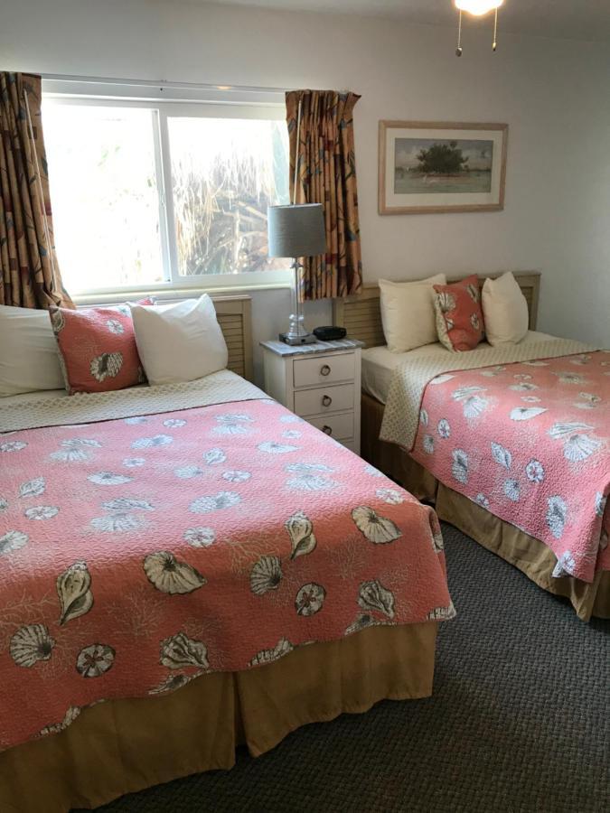 סיינט פיט ביץ' Carlton House Motel And Suites מראה חיצוני תמונה