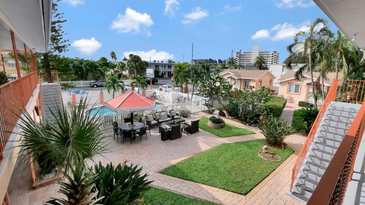סיינט פיט ביץ' Carlton House Motel And Suites מראה חיצוני תמונה
