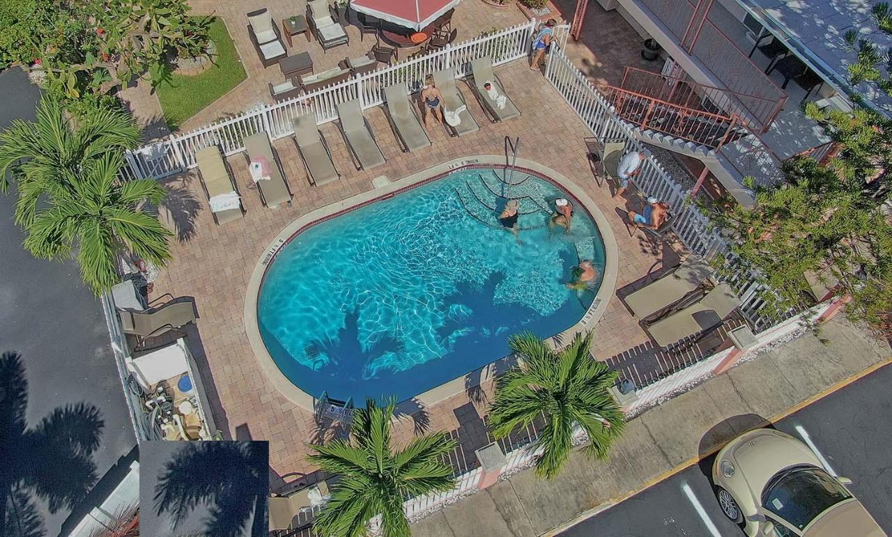 סיינט פיט ביץ' Carlton House Motel And Suites מראה חיצוני תמונה