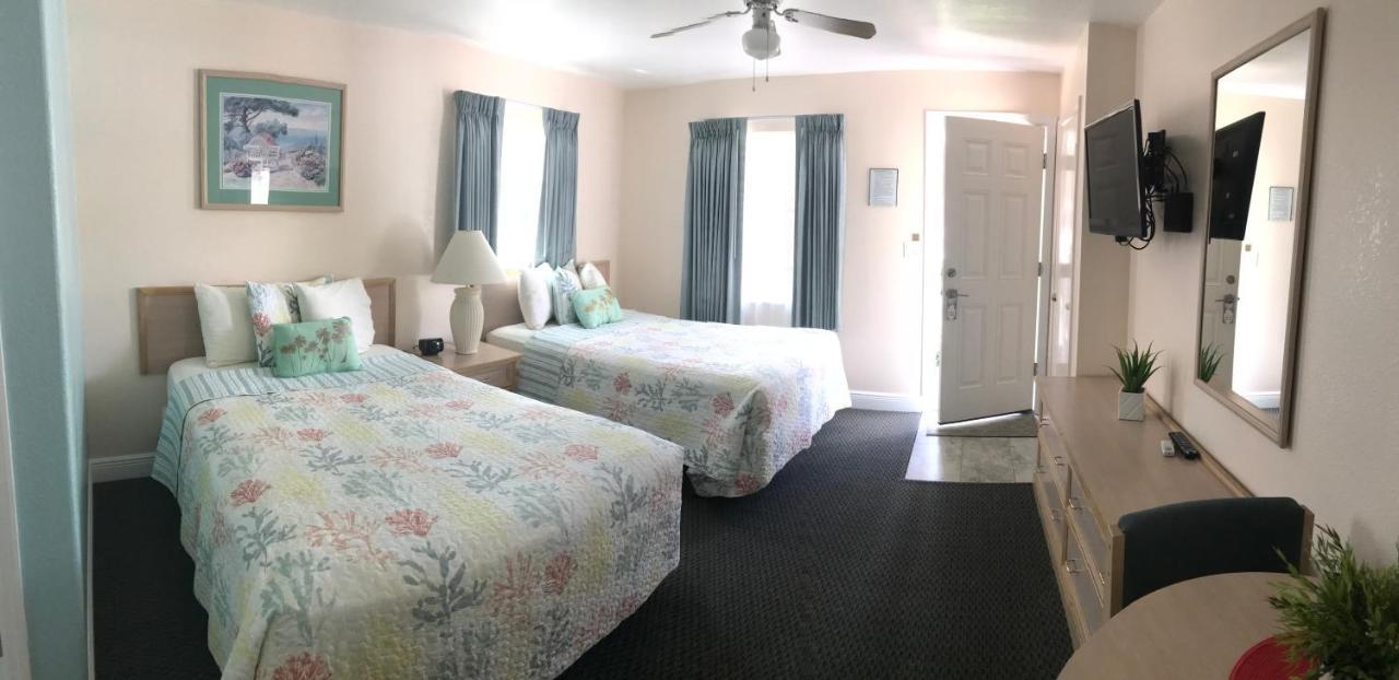 סיינט פיט ביץ' Carlton House Motel And Suites מראה חיצוני תמונה