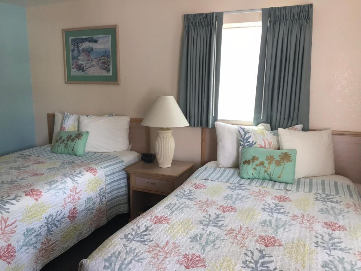 סיינט פיט ביץ' Carlton House Motel And Suites מראה חיצוני תמונה
