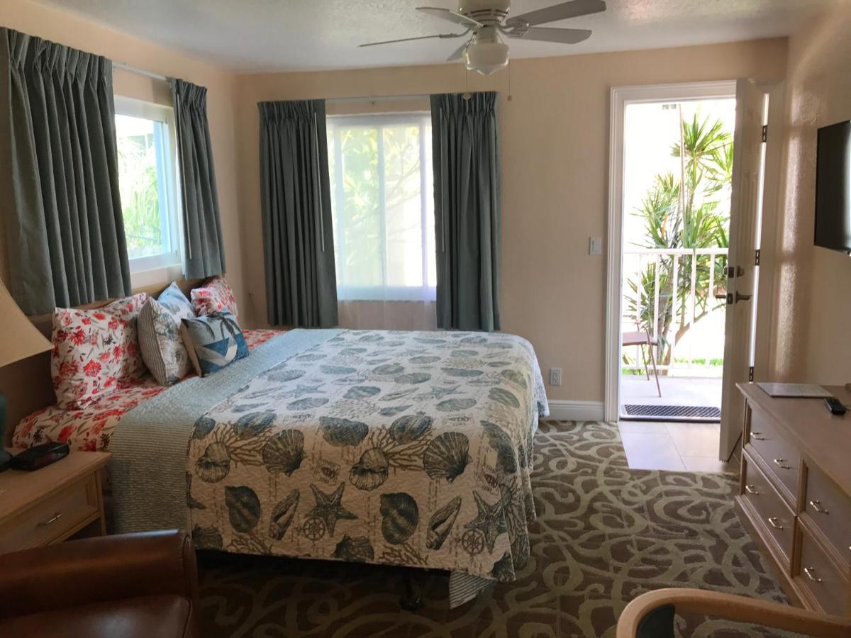 סיינט פיט ביץ' Carlton House Motel And Suites מראה חיצוני תמונה